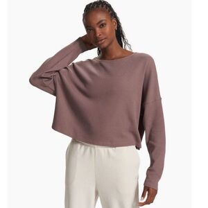 Vuori Slouchy Waffle Crew in Hazel, Size XS/S